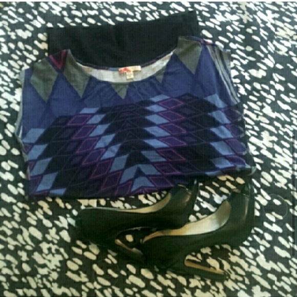 Forever 21 Dresses & Skirts - Aztec Print Dress 👗